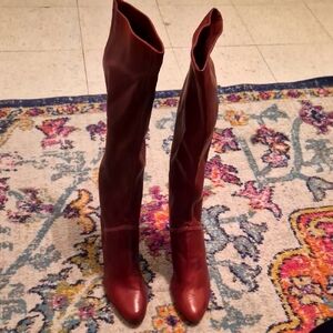 Elegant Brown Leather Knee-High Boots Size 10B
